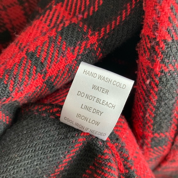 Red plaid shacket - Picture 5 of 5